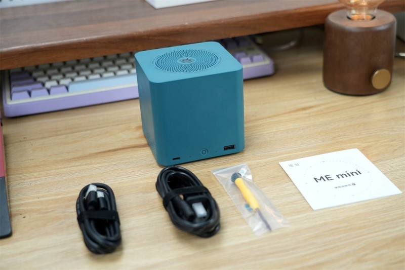 零刻ME mini：集轻办公与NAS于一身的精致迷你主机