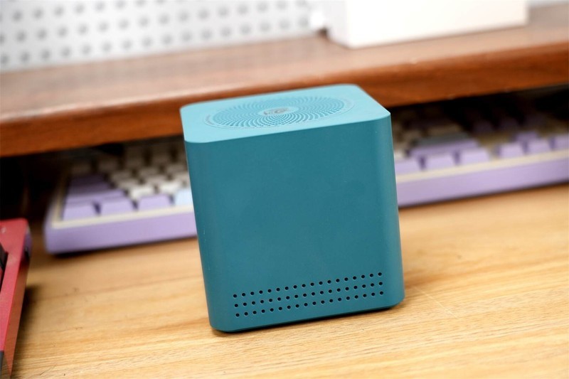 零刻ME mini：集轻办公与NAS于一身的精致迷你主机