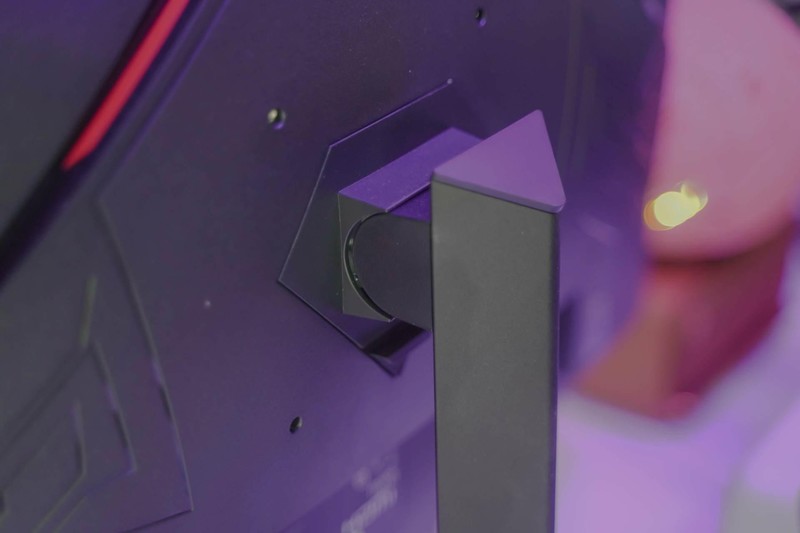 HVA面板，170Hz高刷。不到千元的KTC H27S12性价比超高