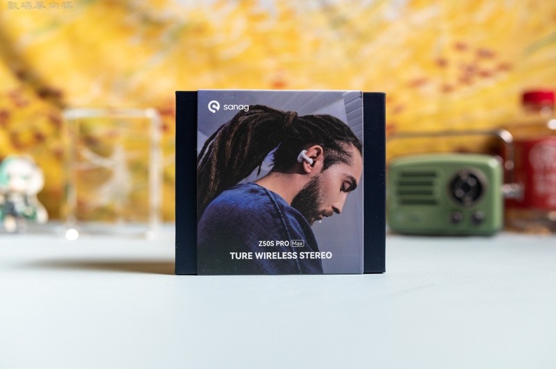 造型别致的耳夹式耳机，听出新色彩，塞那Z50上手