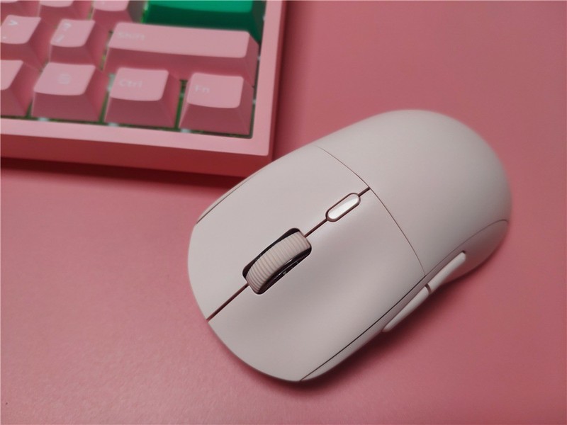 好用不贵，轻量化极简设计，中小手无线卷王黑爵AJ199开箱体验