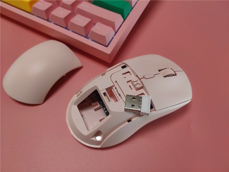 好用不贵，轻量化极简设计，中小手无线卷王黑爵AJ199开箱体验