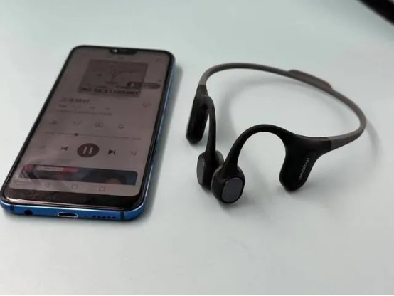 南 卡、韶音、墨觉骨传导耳机评测：真人实测数据大比拼