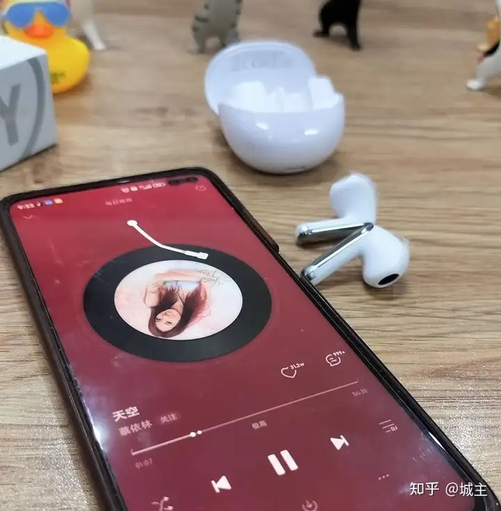 半入耳式+AI音频自适应降噪早该这样了！QCY AilyBuds Pro真无线耳机没那么简单?！