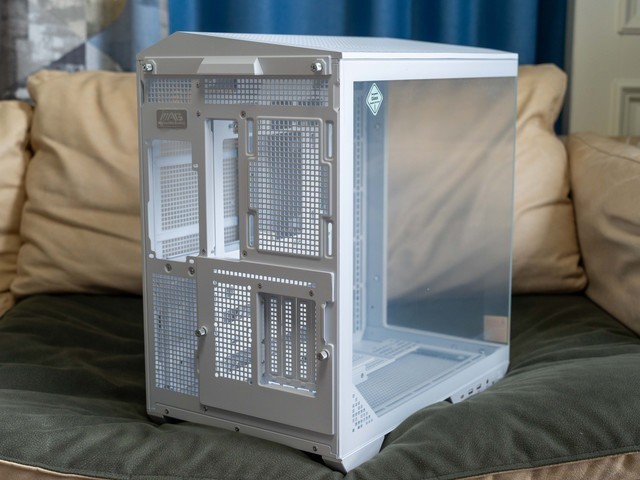 突出一个通透，微星MAG PANO 100L PZ WIHTE白刃PLUS海景房机箱晒单