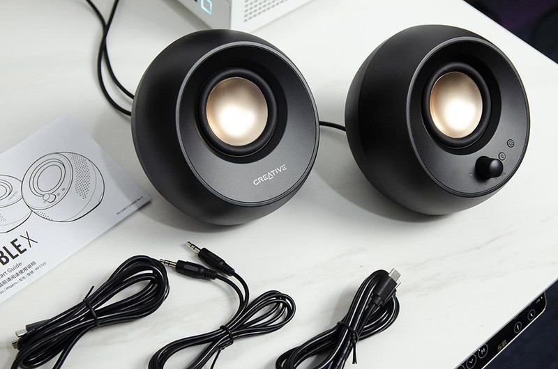 多媒体2.0音箱怎么选？让音效恰到好处的创新Pebble X 音箱入手评测