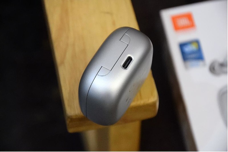 此豆非彼豆，动圈性能的完美演绎，JBL Live Free 2静噪豆评测