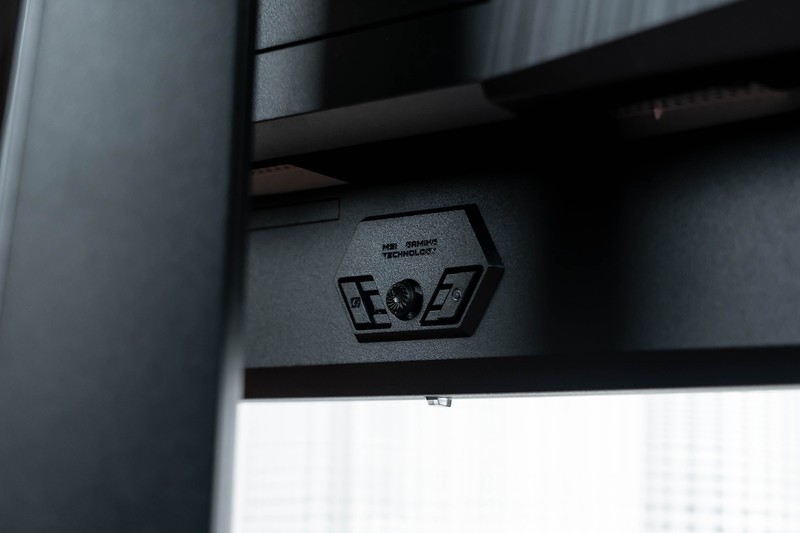 4K、240Hz、QD-OLED，高端显示器微星MAG 272UP QD-OLED X24体验