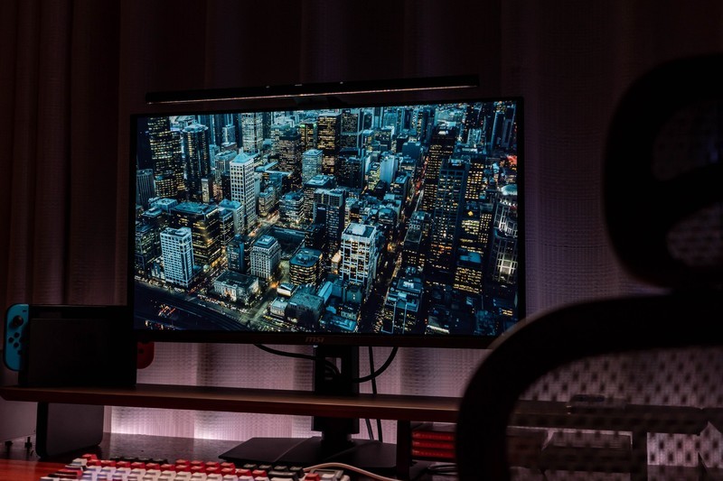 4K、240Hz、QD-OLED，高端显示器微星MAG 272UP QD-OLED X24体验