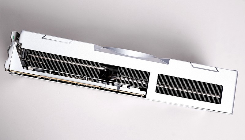 小核心也有高效率！RTX4080金属大师装机评测