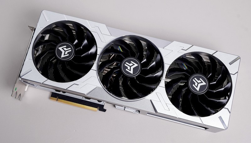 小核心也有高效率！RTX4080金属大师装机评测