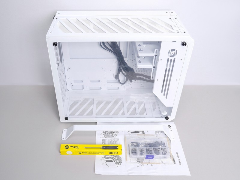 小核心也有高效率！RTX4080金属大师装机评测