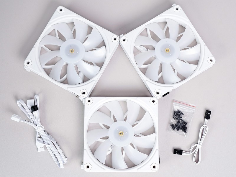 小核心也有高效率！RTX4080金属大师装机评测