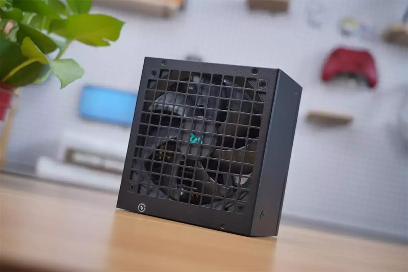 纯白之风，性能之巅：索泰 RTX 4070 Ti TRINITY OC 月白显卡体验