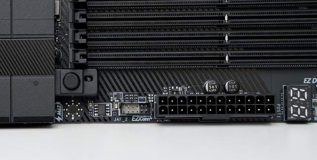 微星MPG X870E CARBON WIFI开箱 锐龙9000的最佳拍档？