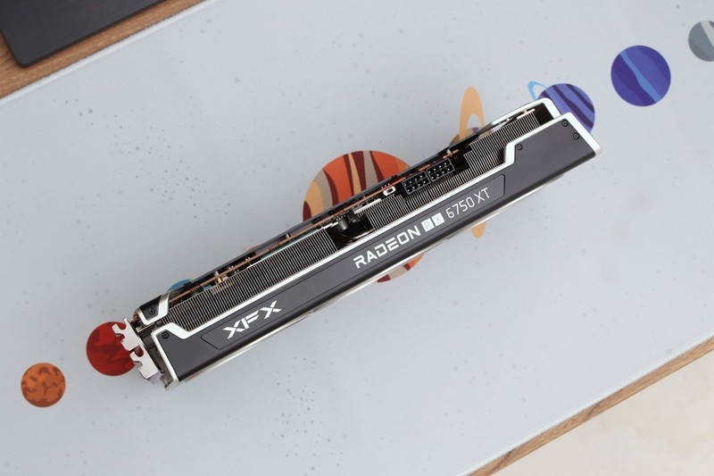 intel12代的末班车——be quiet！西装暴徒式机箱的硬核装机