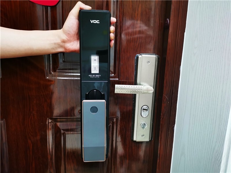 一握开启幸福之门，VOC可视对讲猫眼T11C智能门锁初体验