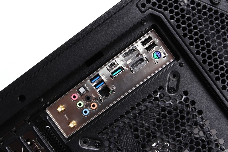 intel12代的末班车——be quiet！西装暴徒式机箱的硬核装机