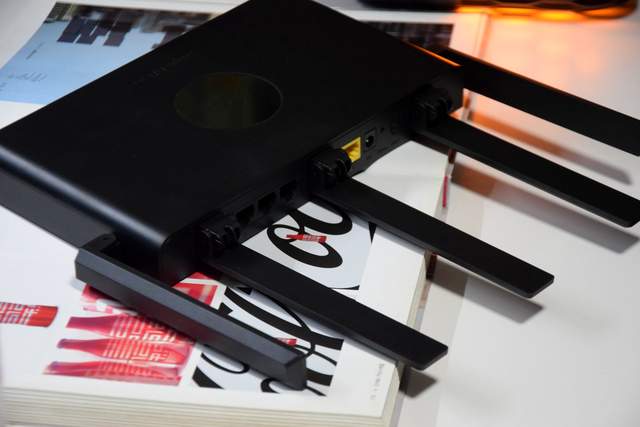 升级路由新选择，支持MESH组网的全千兆锐捷小钢炮，告别卡弱慢