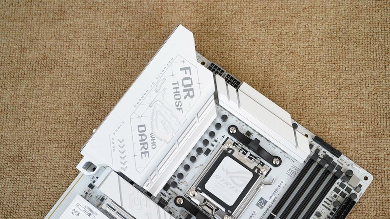 Zen5 CPU的好搭档，ROG STRIX X870-A GAMING WIFI吹雪主板体验分享