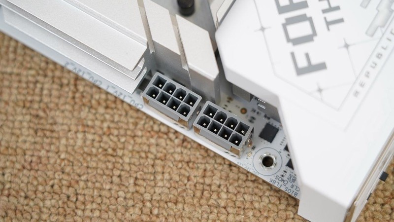 Zen5 CPU的好搭档，ROG STRIX X870-A GAMING WIFI吹雪主板体验分享