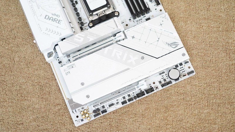 Zen5 CPU的好搭档，ROG STRIX X870-A GAMING WIFI吹雪主板体验分享