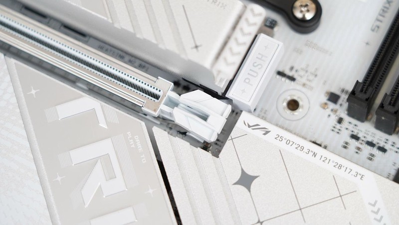 Zen5 CPU的好搭档，ROG STRIX X870-A GAMING WIFI吹雪主板体验分享