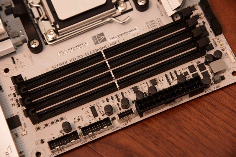 榨干ZEN5，低端不低能，实战ROG STRIX X870-A GAMING WIFI主板测试！