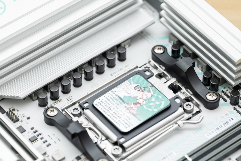 PCIE 5.0性价比神板！天选TX GAMING B650EM首发开箱测试