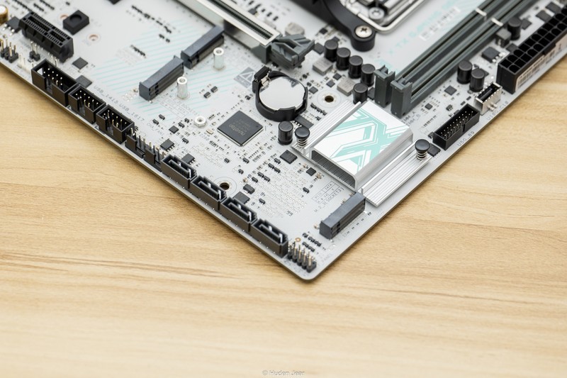 PCIE 5.0性价比神板！天选TX GAMING B650EM首发开箱测试