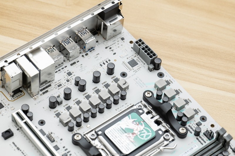 PCIE 5.0性价比神板！天选TX GAMING B650EM首发开箱测试