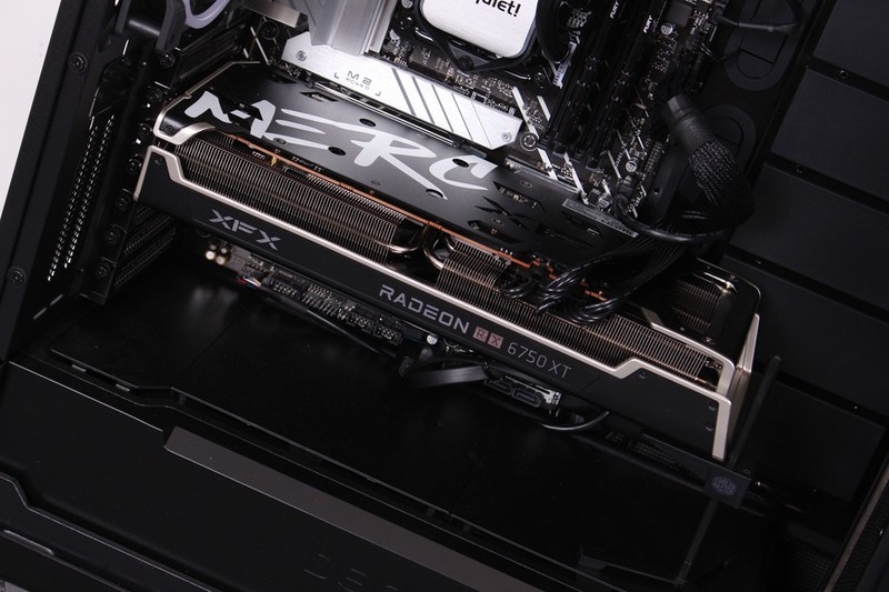 intel12代的末班车——be quiet！西装暴徒式机箱的硬核装机