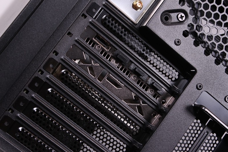 intel12代的末班车——be quiet！西装暴徒式机箱的硬核装机