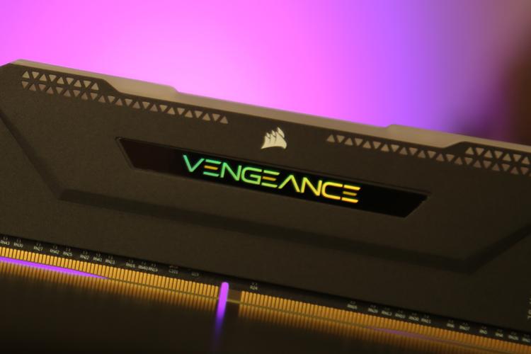 64GB DDR4大容量真香：美商海盗船复仇者RGB PRO SL DDR4 3200MHz内存开箱评测