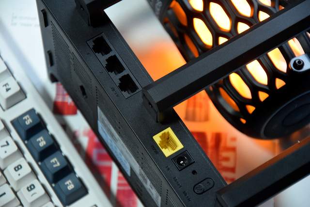 升级路由新选择，支持MESH组网的全千兆锐捷小钢炮，告别卡弱慢