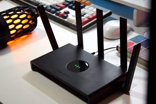 升级路由新选择，支持MESH组网的全千兆锐捷小钢炮，告别卡弱慢