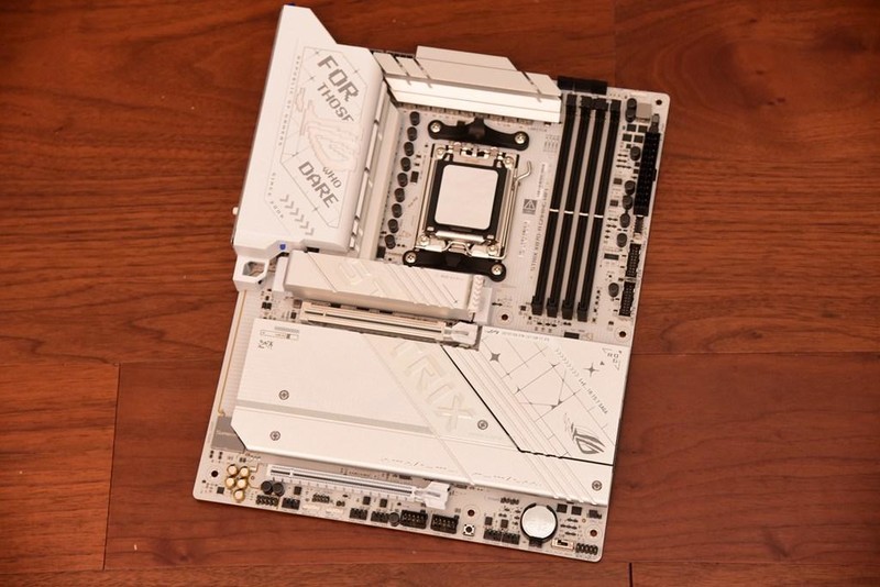 榨干ZEN5，低端不低能，实战ROG STRIX X870-A GAMING WIFI主板测试！