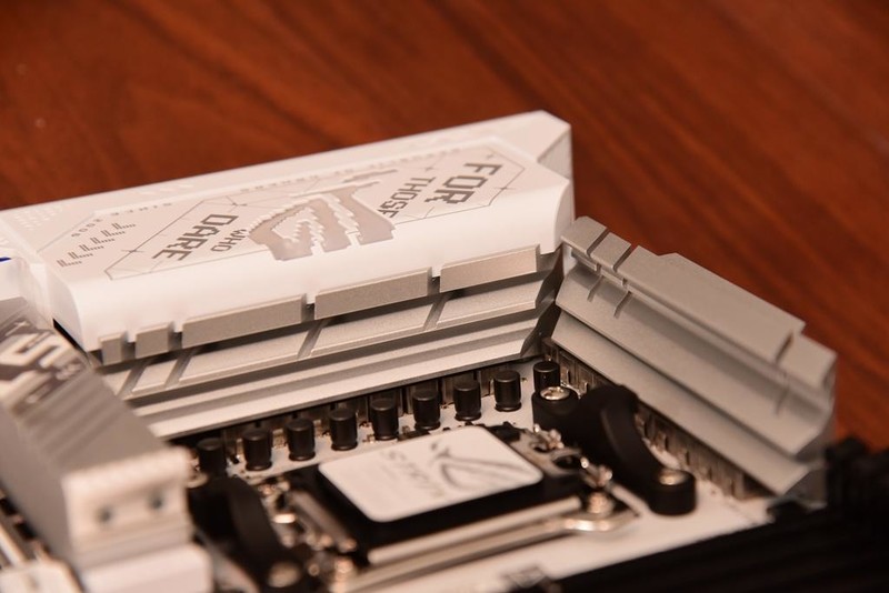 榨干ZEN5，低端不低能，实战ROG STRIX X870-A GAMING WIFI主板测试！