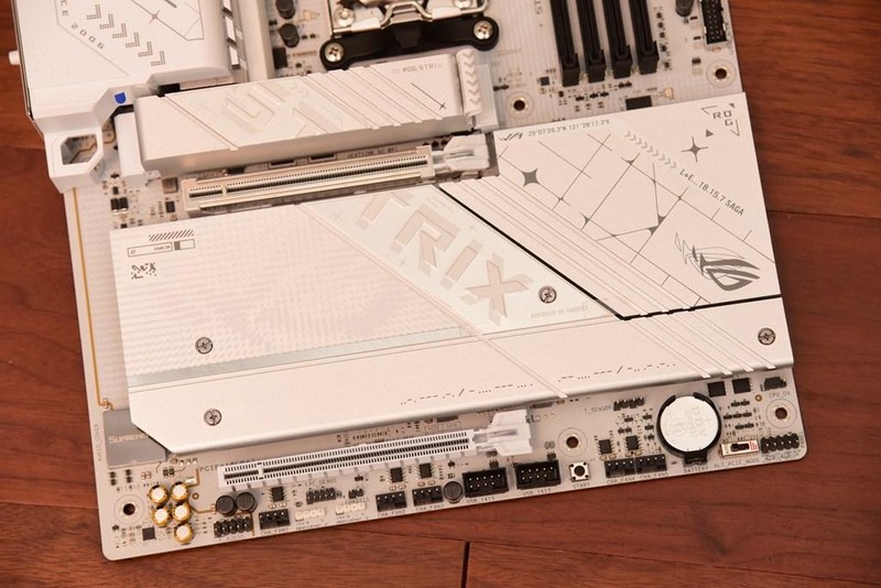 榨干ZEN5，低端不低能，实战ROG STRIX X870-A GAMING WIFI主板测试！