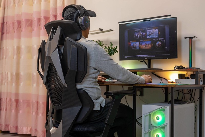 Morphling变体精灵灵透系列M-502：独特仿生背甲设计，怎么坐都舒适