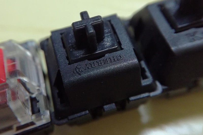 声音最小，用力最小的轴，是什么轴，我需要买一个键盘？