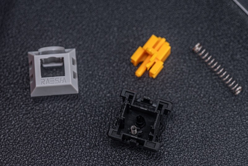 声音最小，用力最小的轴，是什么轴，我需要买一个键盘？