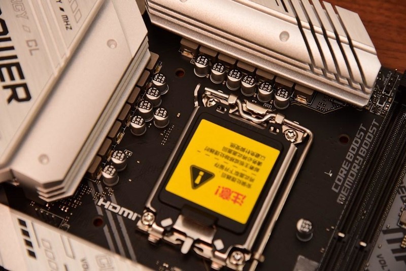 从4800到7600，双11必入 ！Kingston FURY超级野兽内存超频实战