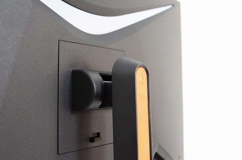 低蓝光技术带来的视觉革命，来酷猛禽电竞显示器入手体验