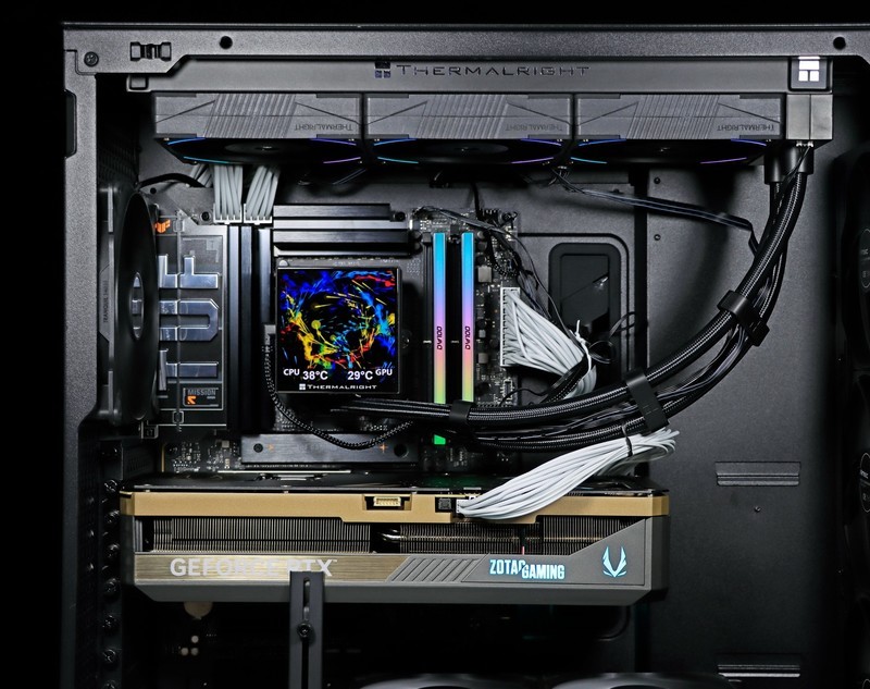 AMD R9 9950X3D 真强！搭配华硕 TUF X870-PLUS 与 索泰 RTX 5080