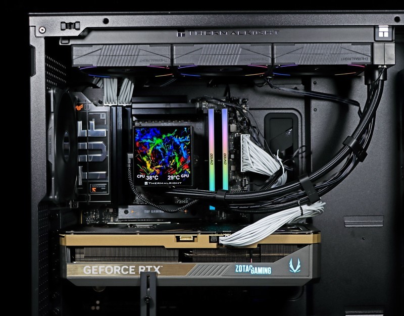 AMD R9 9950X3D 真强！搭配华硕 TUF X870-PLUS 与 索泰 RTX 5080