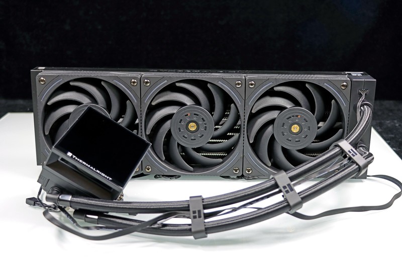 AMD R9 9950X3D 真强！搭配华硕 TUF X870-PLUS 与 索泰 RTX 5080