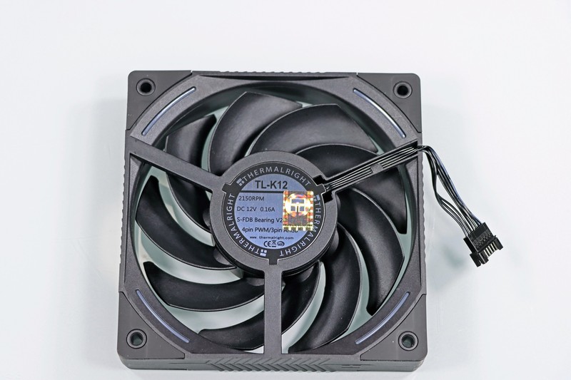 AMD R9 9950X3D 真强！搭配华硕 TUF X870-PLUS 与 索泰 RTX 5080