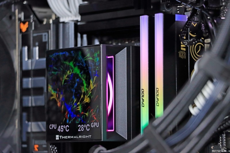 AMD R9 9950X3D 真强！搭配华硕 TUF X870-PLUS 与 索泰 RTX 5080