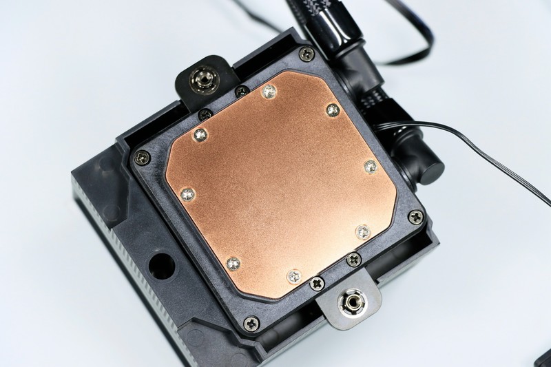 AMD R9 9950X3D 真强！搭配华硕 TUF X870-PLUS 与 索泰 RTX 5080